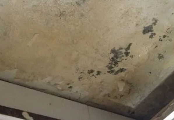 沁阳阳台漏水维修公司分享下沁阳卫生间渗水维修需要注意哪些问题。